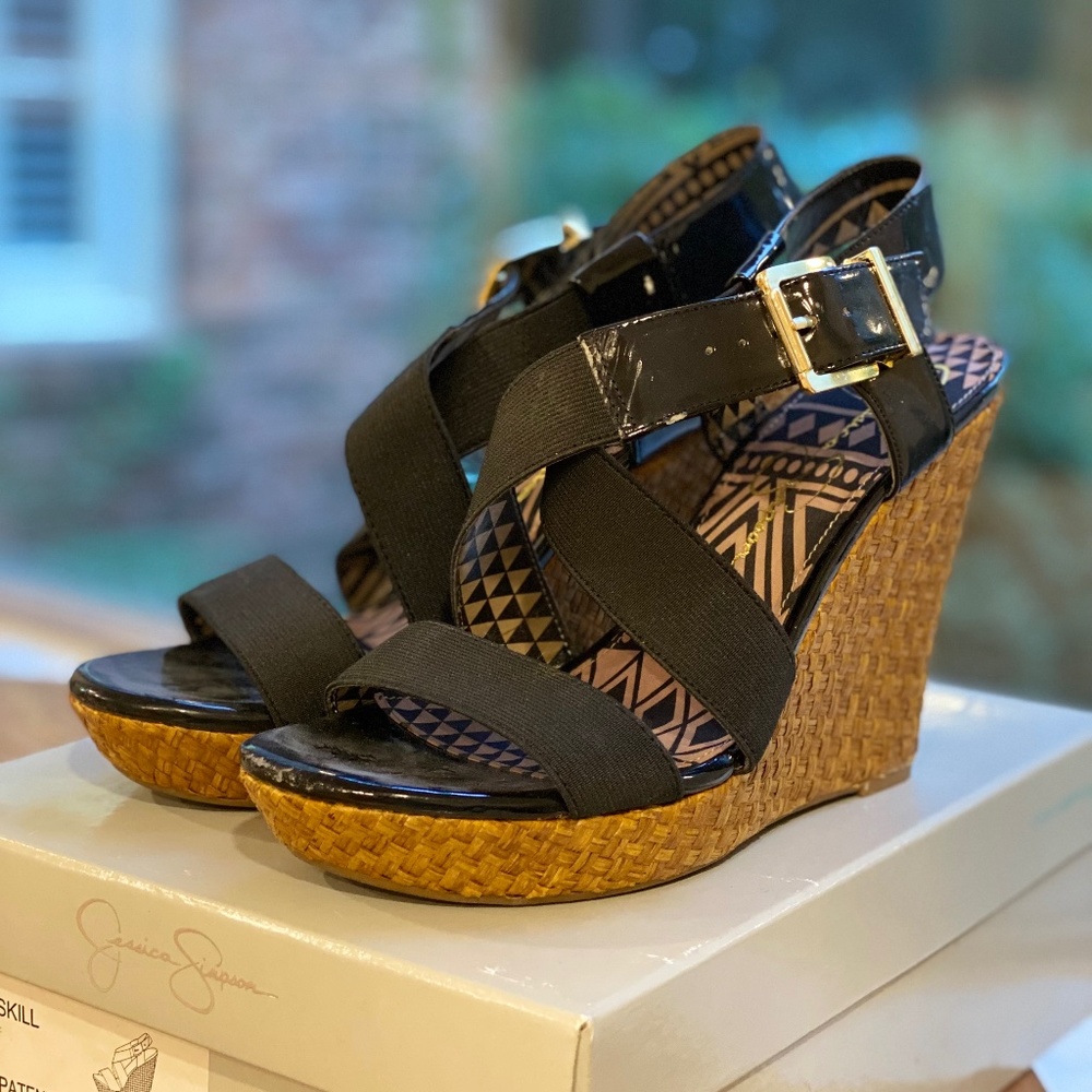 Black patent Jessica Simpson espadrilles size 9